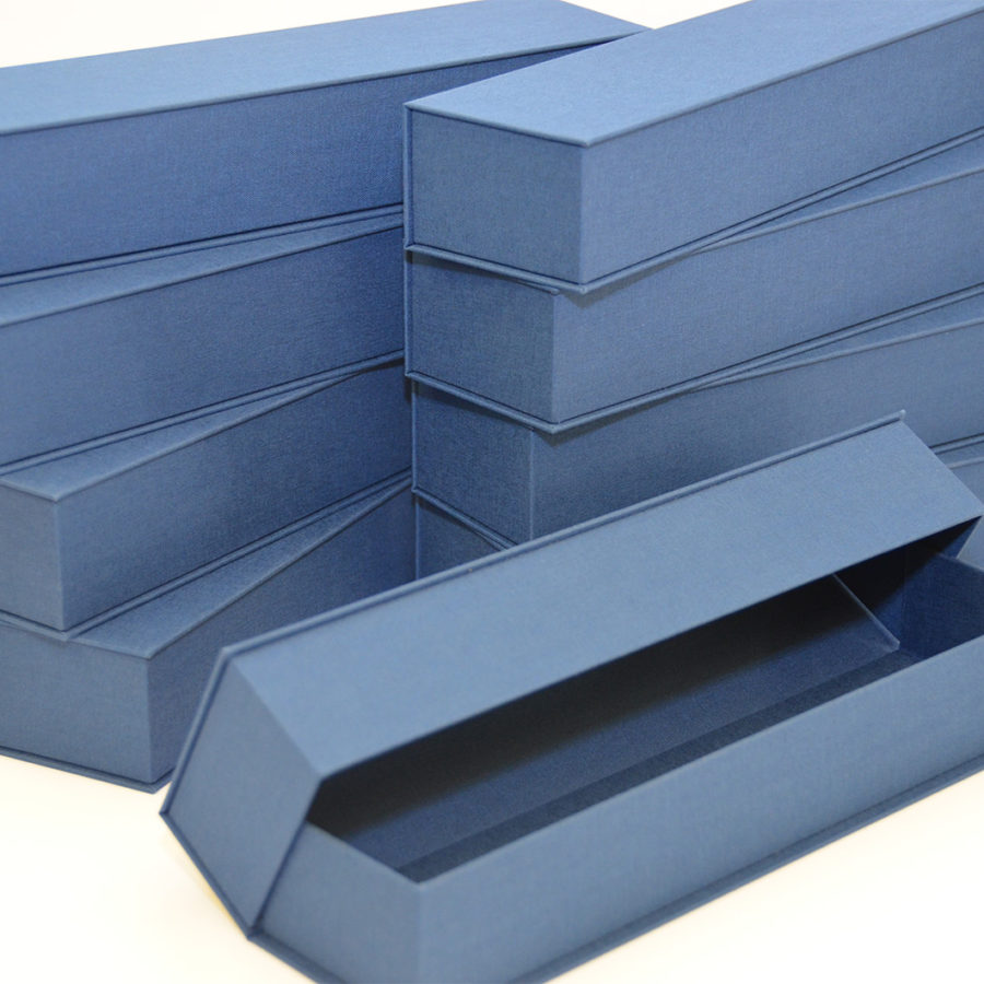 Buchklappschachtel für Einlage von Schreibwerk